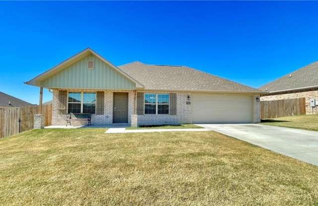 1017 Brook  ST - 1017 Brook Street, Gentry, AR 72734