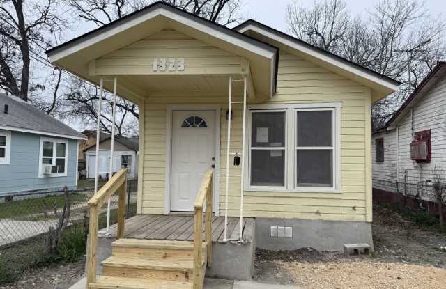 1323 Chalmers - 1323 Chalmers Avenue, San Antonio, TX 78211