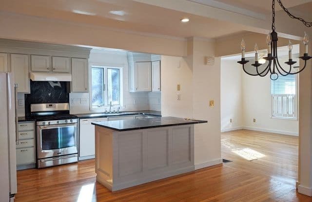 254 Wood Street - 254 Wood Street, Middlesex County, MA 01748