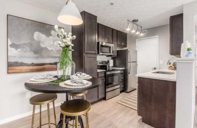Cameron Ridge Apartments Gallery 2