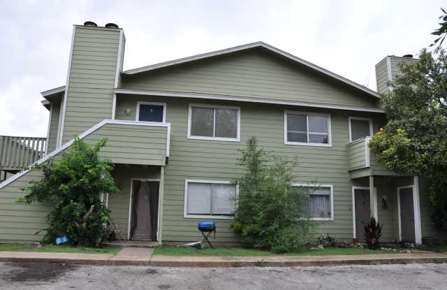 2 Bedroom 1 Bath with Balcony near Q2 Stadium photos photos