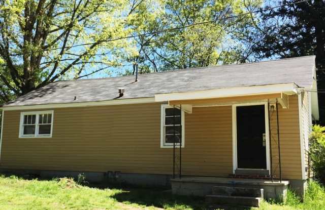 298 Atlanta Highway Southeast - 298 Atlanta Highway Southeast, Winder, GA 30680