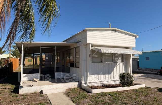 121 Coachlight Ave photos photos 121 Coachlight Ave photos photos