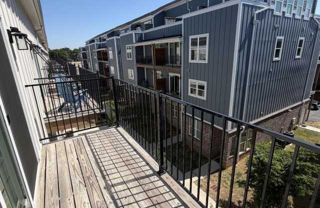 959 Montague Place Gallery 3