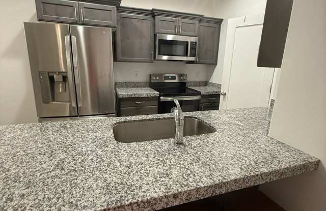 Charming 3-Bedroom Pet Friendly Townhome for Rent in Eagle Mountain, UT Gallery 4