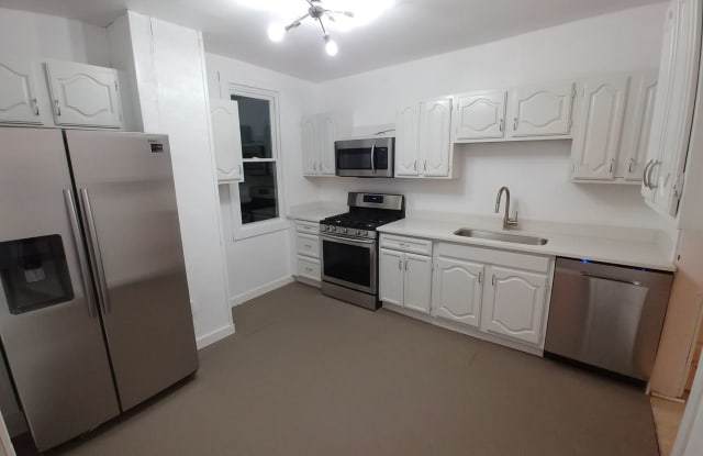 640 Lillian St - 640 Lillian Street, Pittsburgh, PA 15210