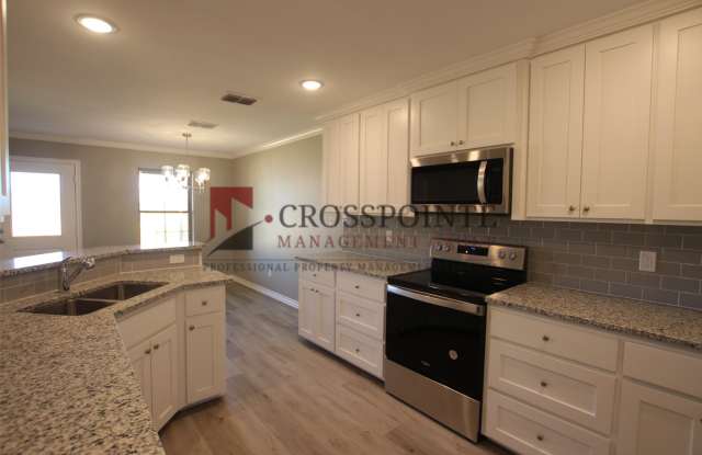 Beautiful 3 Bedroom 2 Bathroom Townhouse in South Tyler! Gallery 4