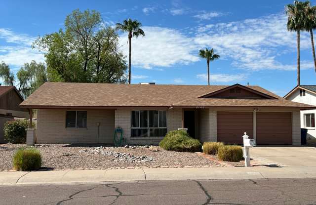Tempe 3 Bed, 2 Bath - Pool and Single Story photos photos