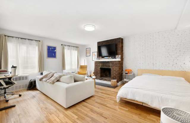431 West 22nd Street photos photos