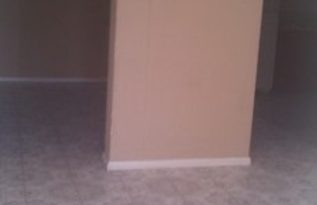 Beautiful 3 Bedroom 1 Bath House! Gallery 4