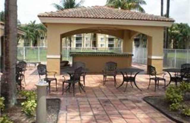 2640 - HYBP Royal Grand 205  Condo Gallery 4