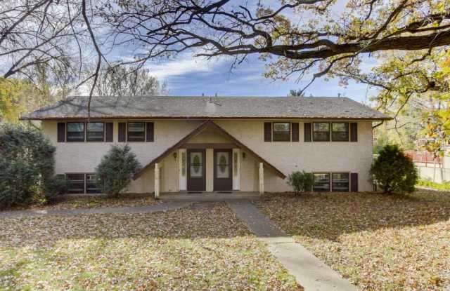12815 15th Avenue N - 12815 15th Avenue North, Plymouth, MN 55441