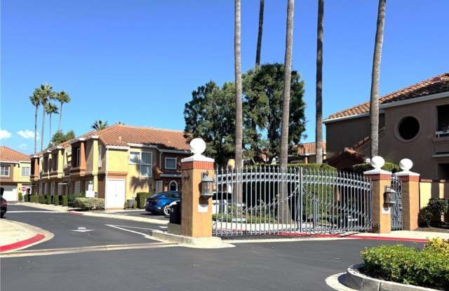 22845 Orchid Creek Lane Gallery 2