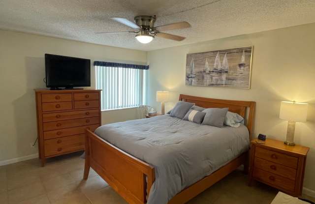 Short Term Rental Near Beach Gallery 4