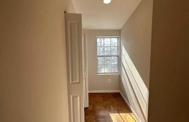 1308 RANDOLPH Street NW Gallery 2