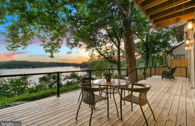 74 RIVERSIDE DRIVE photos photos