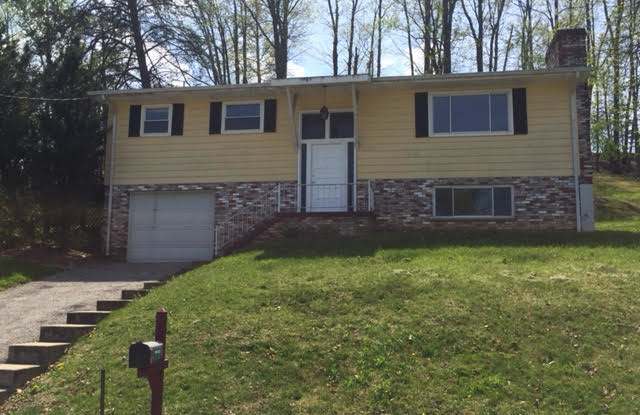 2093 Terry Rd - 2093 Terry Road, Kanawha County, WV 25309