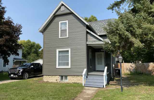 711 Highland Avenue photos photos