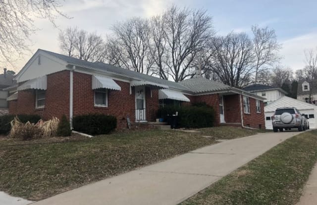5810 Lafayette Ave - 5810 Lafayette Avenue, Omaha, NE 68132