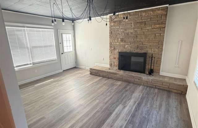 101 McEntire Avenue Gallery 3