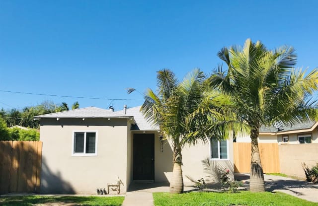 2142 Oak Street - 2142 South Oak Street, Santa Ana, CA 92707