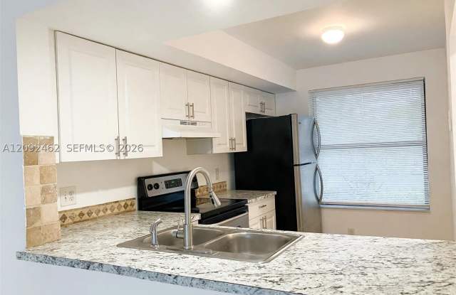 217 Lake Pointe Dr Gallery 2