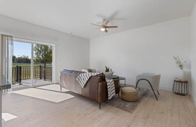 MODERN LUXURY 3 BED 2.5 BATH TOWNHOME IN SAINT ANTHONY Gallery 4