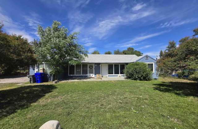 7009 E MANSFIELD Ave - 7009 East Mansfield Avenue, Spokane Valley, WA 99212