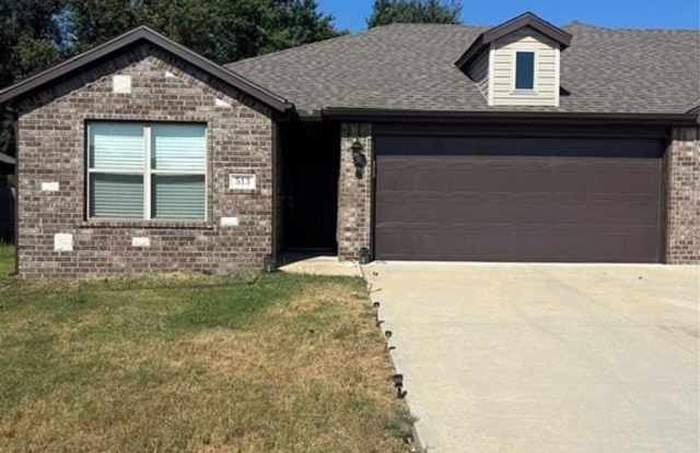 513 Vee  ST - 513 Vee Street, Centerton, AR 72719