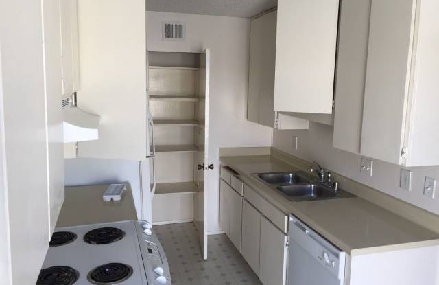 4851 Collwood Blvd. #B Gallery 3