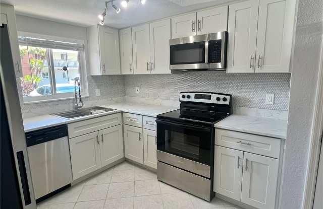 4550 OVERLOOK Drive NE Gallery 2