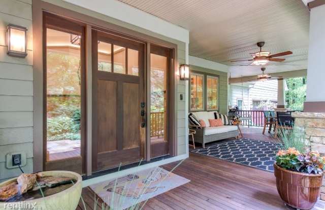 5019 Willowmeade Drive Gallery 3