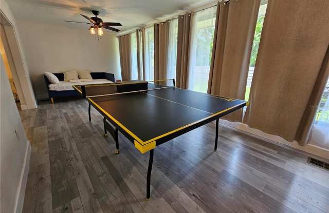 6442 COLONIAL Drive Gallery 4