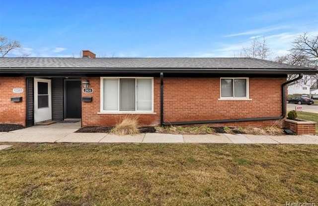 3931 Devon Road photos photos