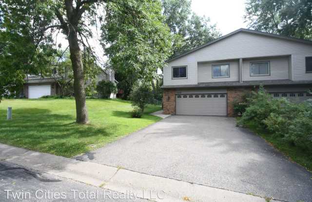 7505 Scot Terrace - 7505 Scot Terrace, Eden Prairie, MN 55346