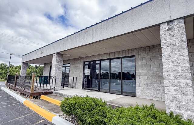206 Outlet Ave Gallery 3