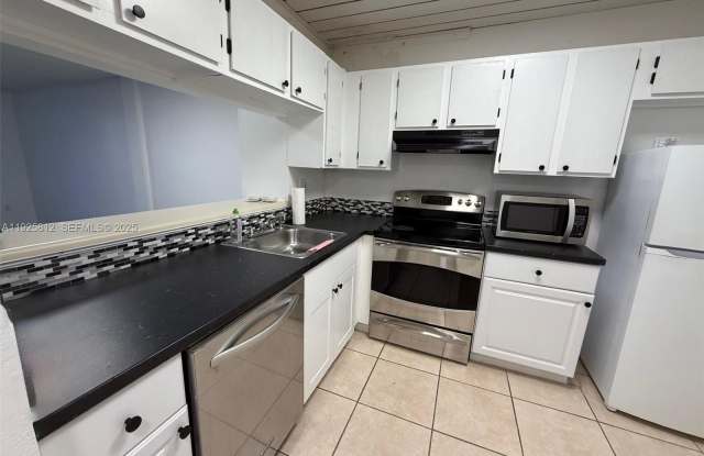 19821 SW 114th Ave photos photos