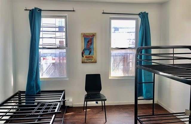 435 MONMOUTH ST photos photos