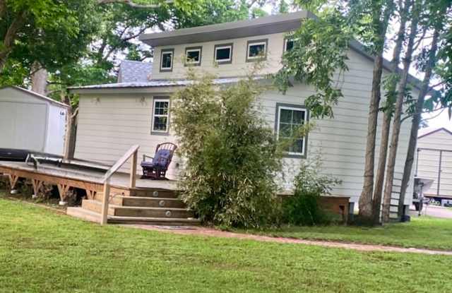 Charming Family Home in Duson, LA Gallery 1