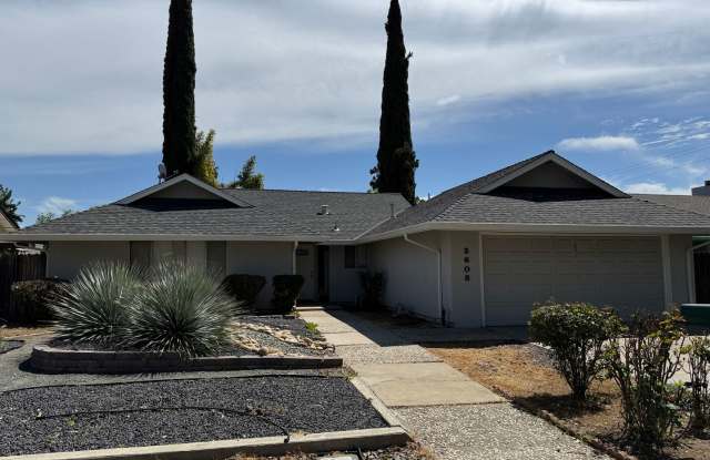 3 bedroom  2 bath home home located on a Court!! - 2608 Cabernet Court, Modesto, CA 95355
