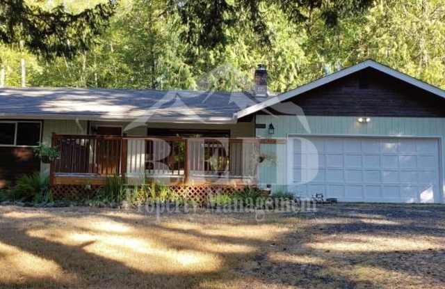 1 STORY RAMBLER 3 BED 1.5 BATH IN PORT ORCHARD photos photos