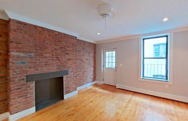 40 AVENUE B - 40 Avenue B, New York City, NY 10009