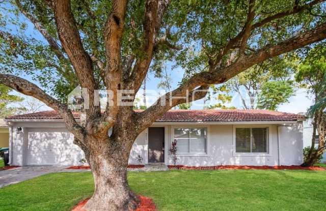 5543 Minaret Court Gallery 2