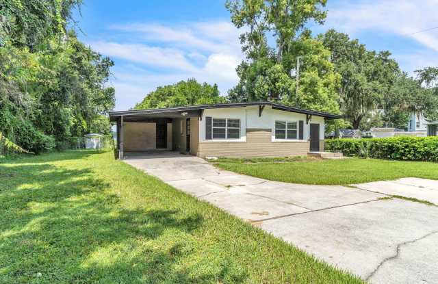 3 bedroom, Lakefront home for rent! Gallery 4