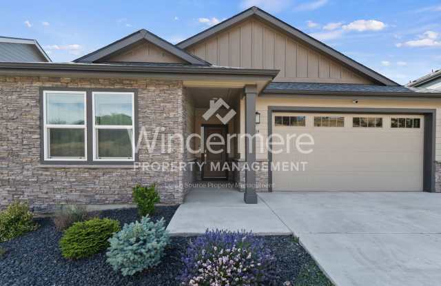 **Coming Soon!** **October 14th** Beautiful home in Legacy Ridge Gallery 3
