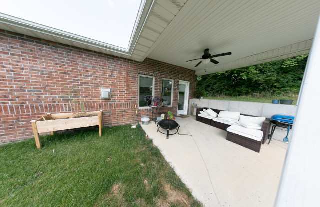 603 Springridge Unit B Gallery 3