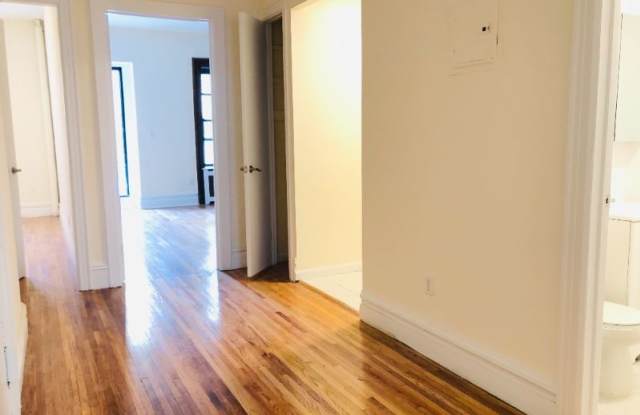 15 W.73RD ST Gallery 3