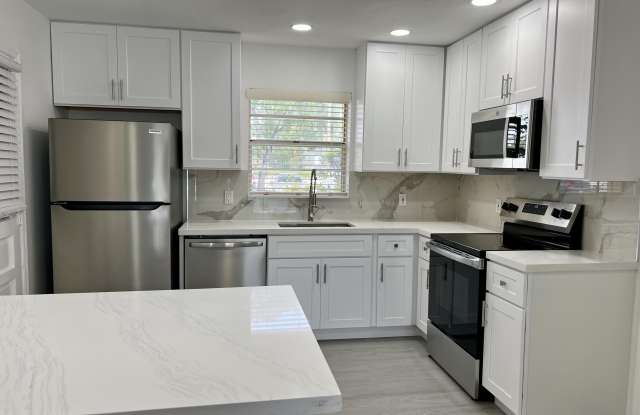10821 N Military Trail photos photos