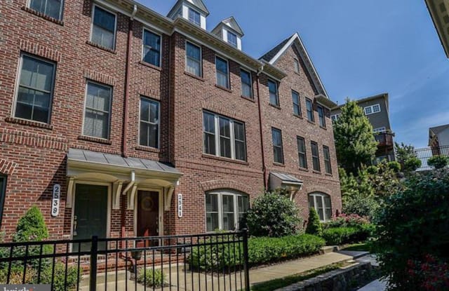 2541 S KENMORE COURT - 2541 South Kenmore Court, Arlington, VA 22206