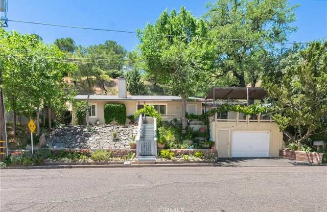 649 Olive Street photos photos